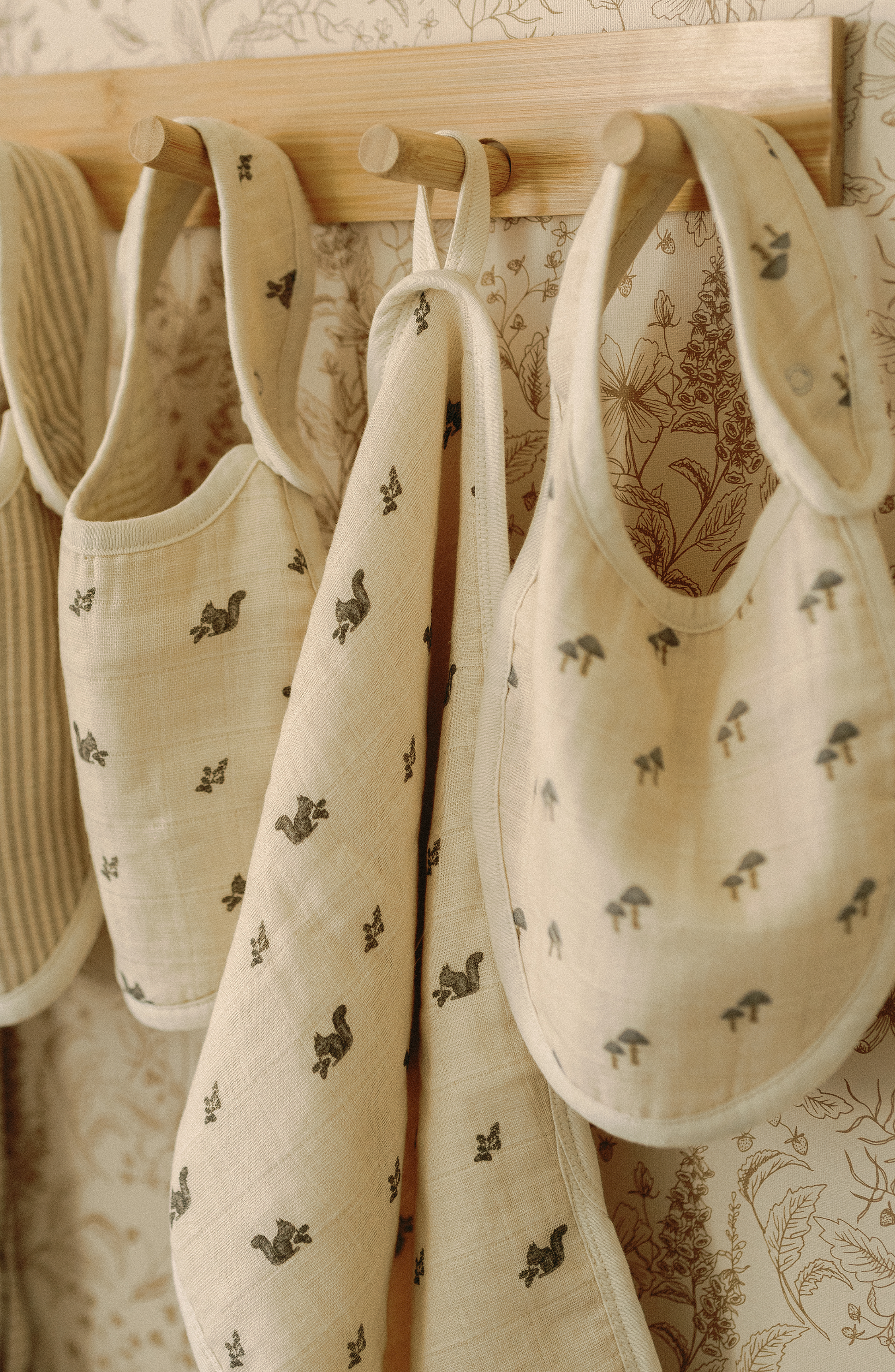 'Squirrel' & 'Mushroom' - Premium Muslin Bib 2-Pack
