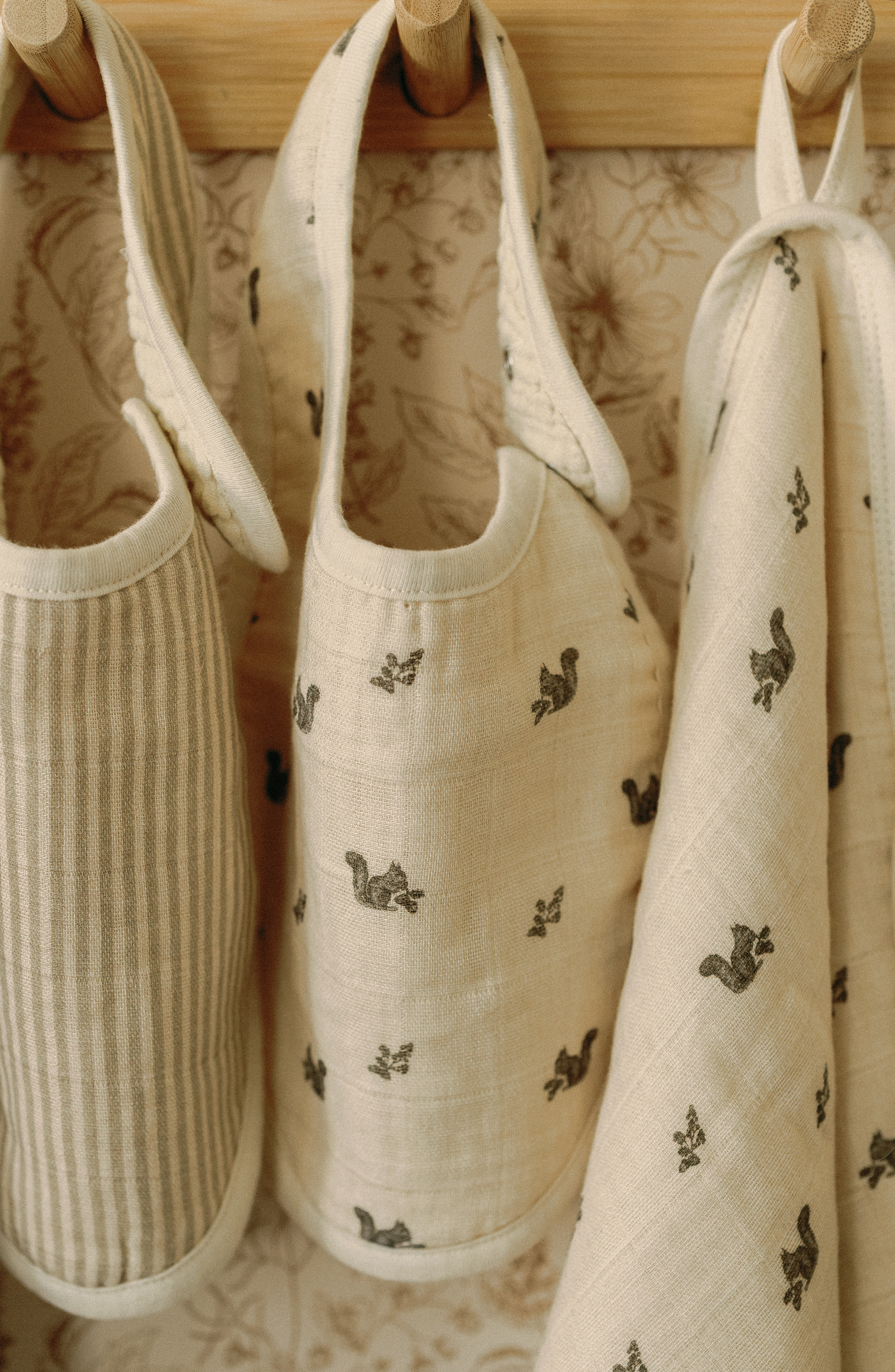 'Squirrel' & 'Mushroom' - Premium Muslin Bib 2-Pack