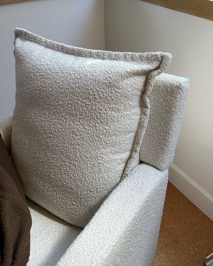 Flynn – Gliding Swivel Nursery Recliner - High Performance Bouclé Oyster