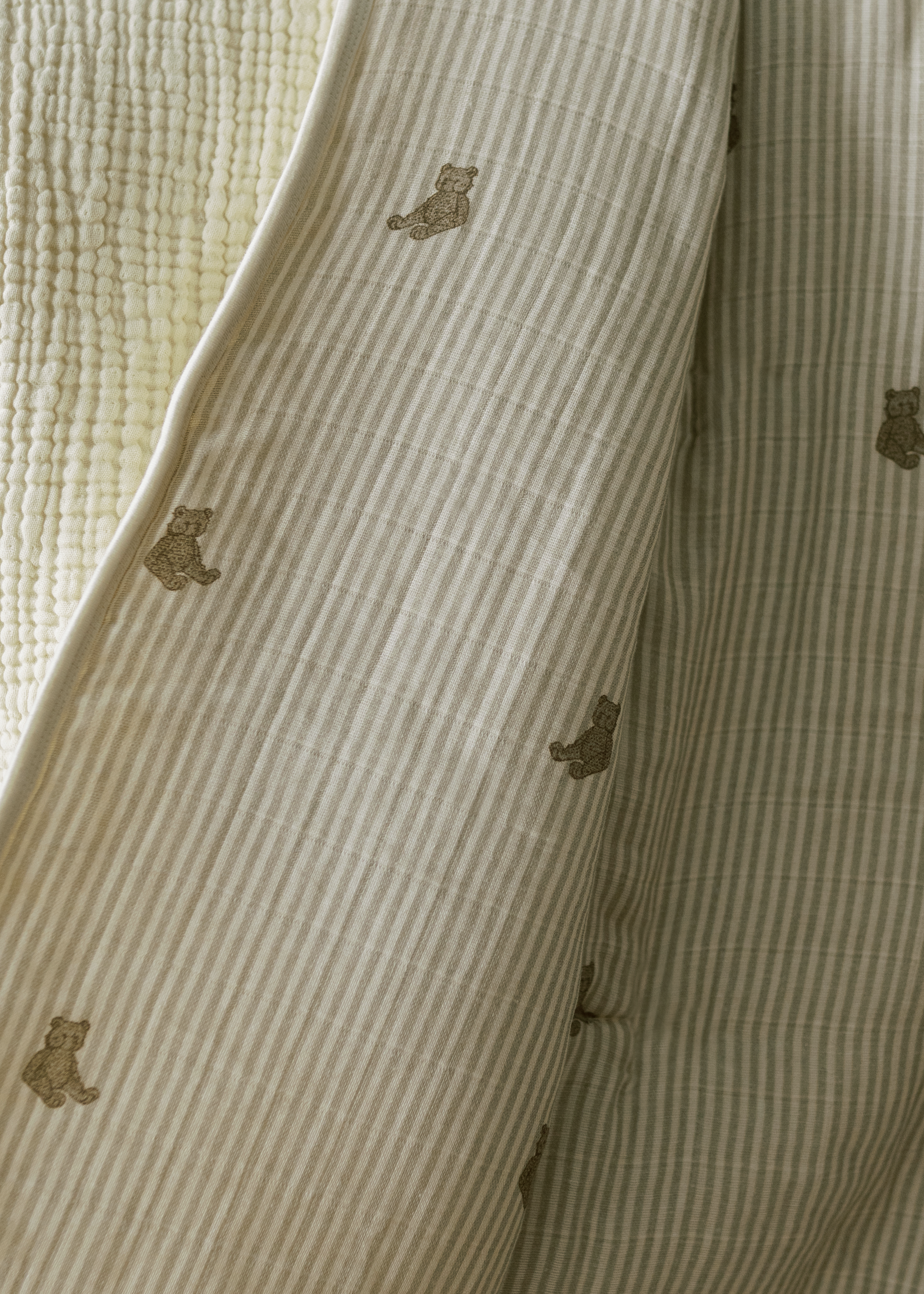 Bear - Premium Muslin Crib Quilt