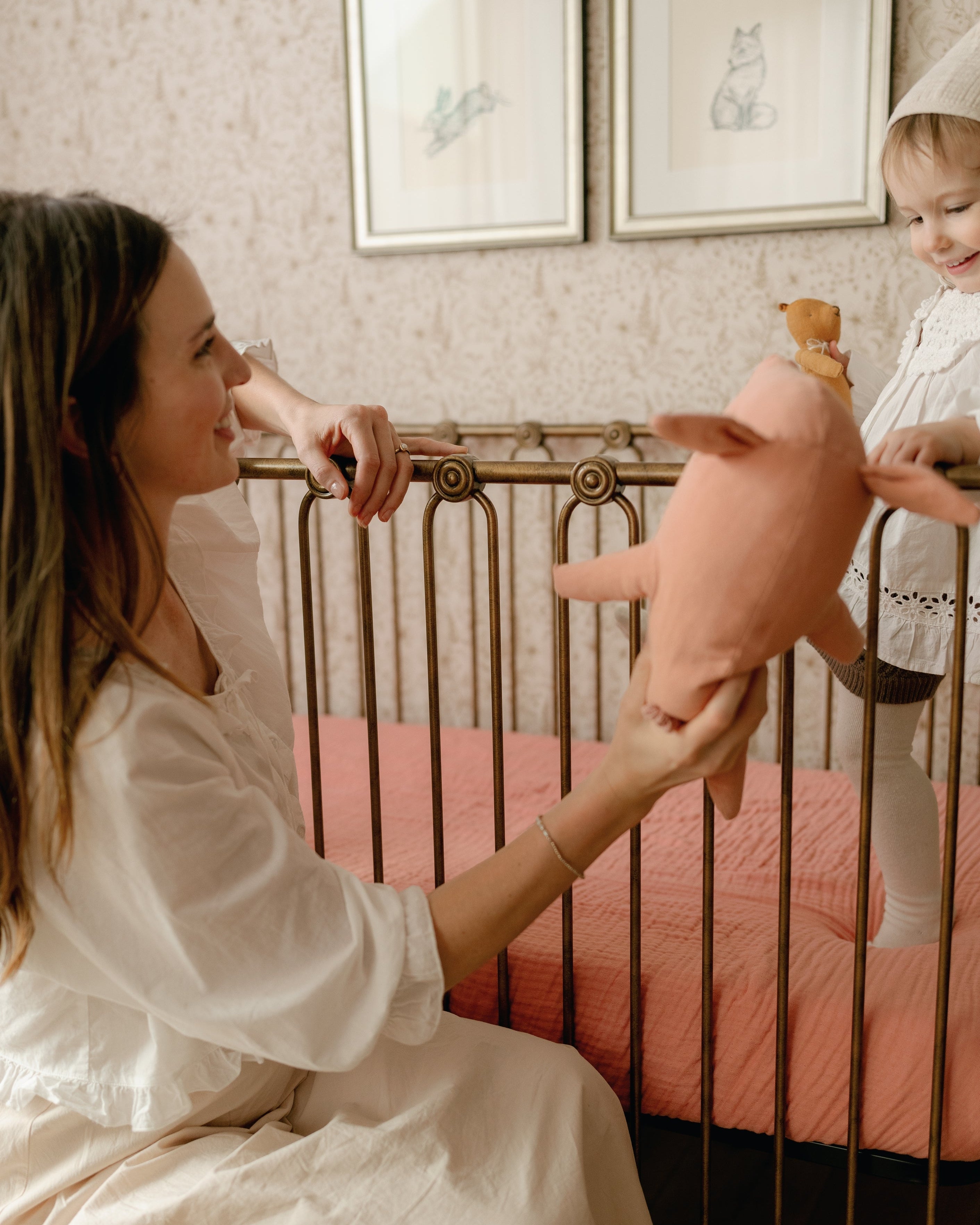 Rosette Pink - Premium Muslin Crib Sheet