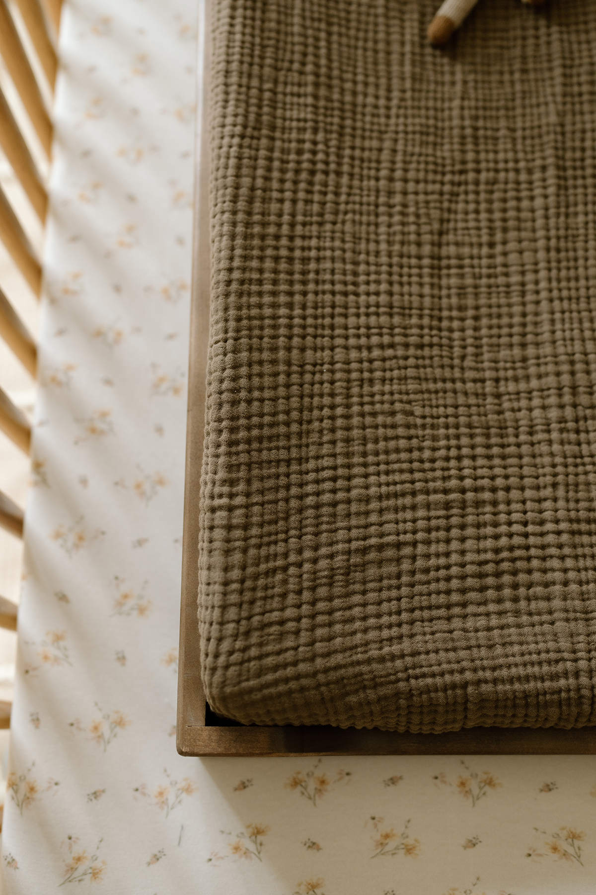 Bark Brown - Premium Muslin Convertible Bassinet Sheet & Changing Pad Cover