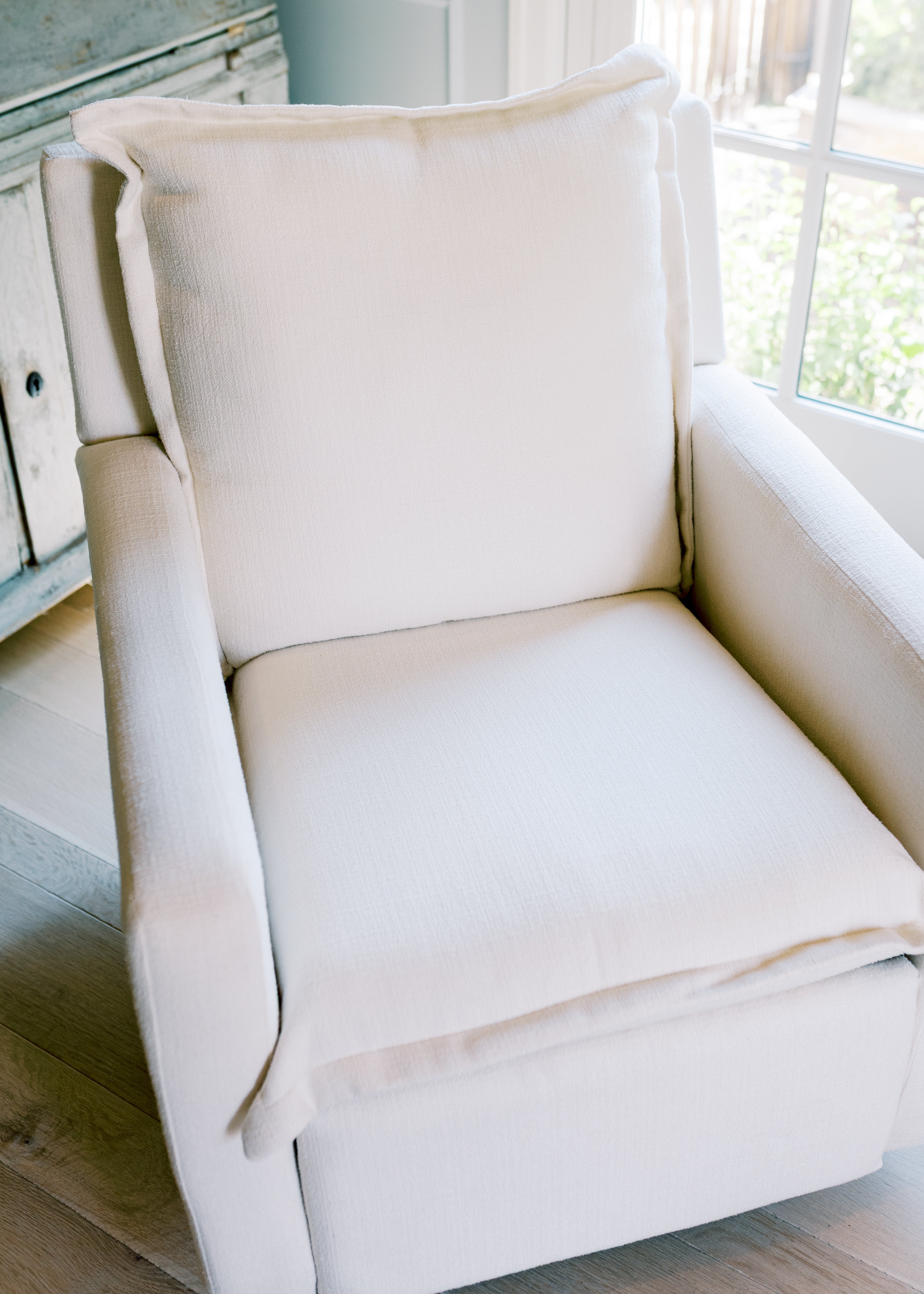 Flynn – Gliding Swivel Nursery Recliner - High Performance Ivory