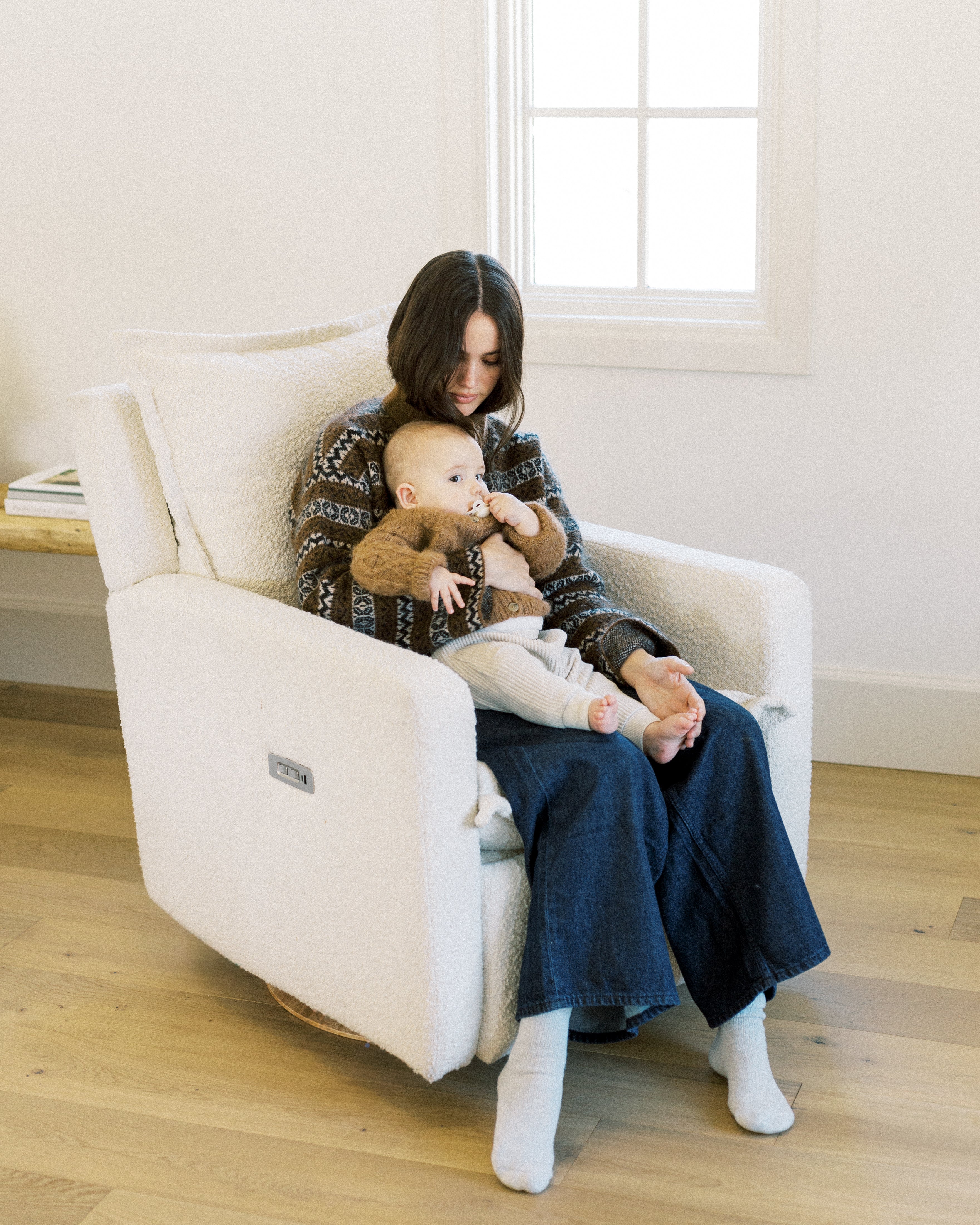 Flynn – Gliding Swivel Nursery Recliner - High Performance Bouclé Oyster