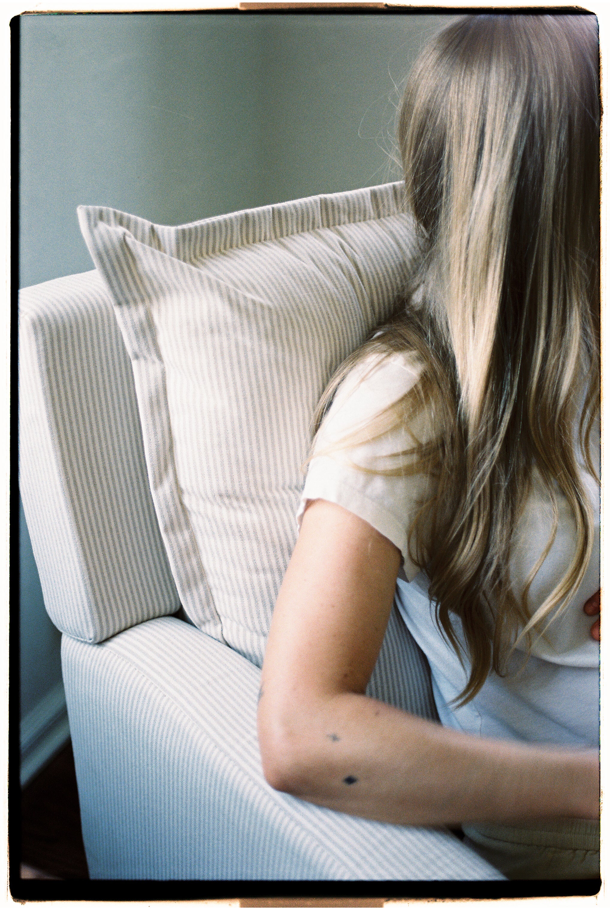 Flynn – Gliding Swivel Nursery Recliner - Pebble Stripe