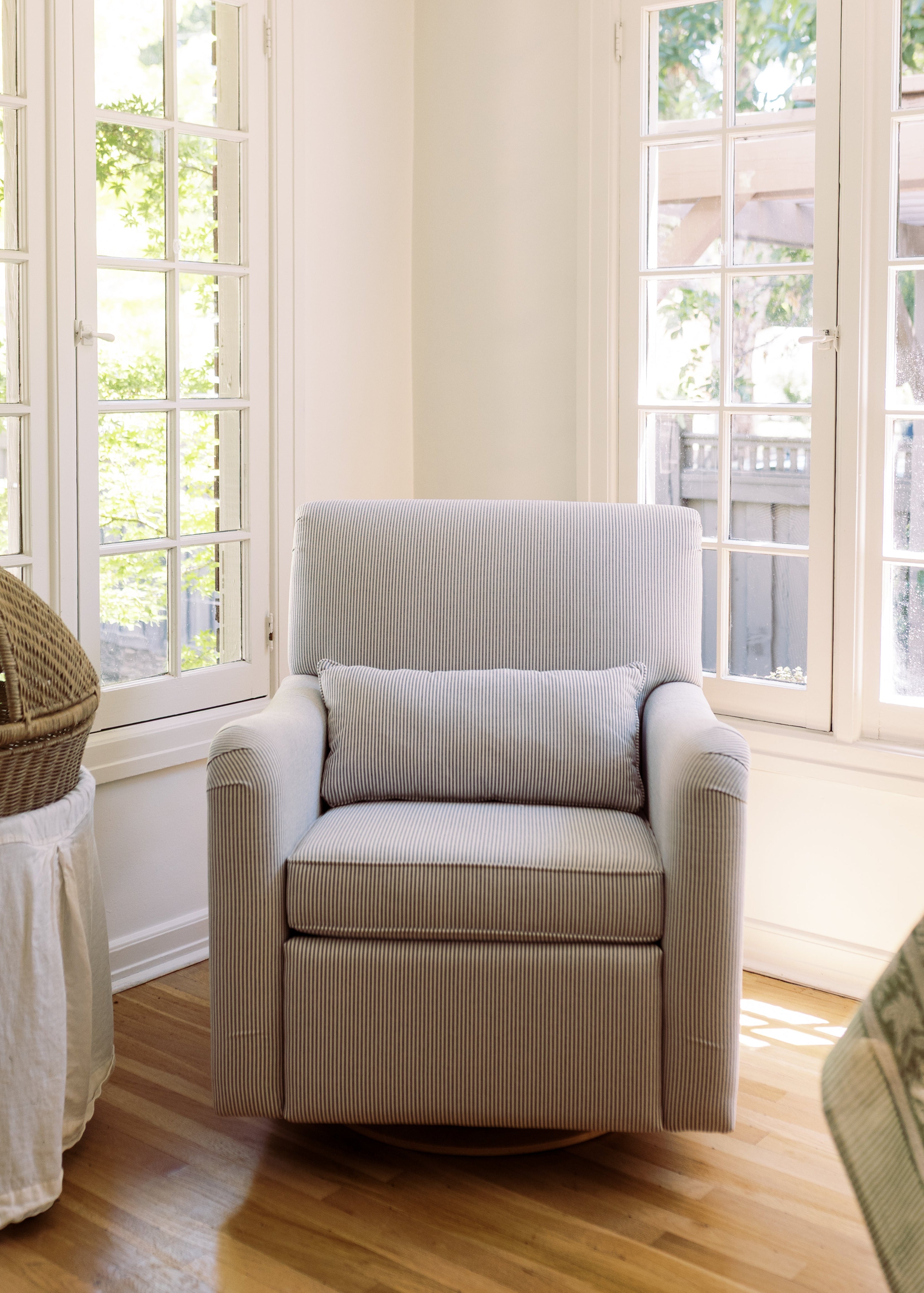 Teddy Gliding Swivel Nursery Recliner