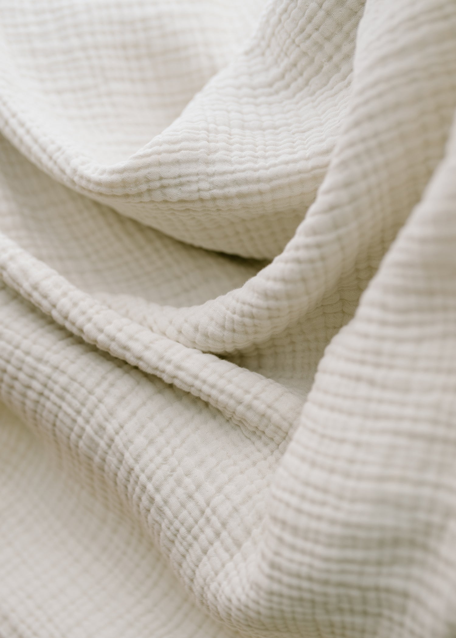 &#39;Eggshell&#39; Creme - Premium Muslin Blanket