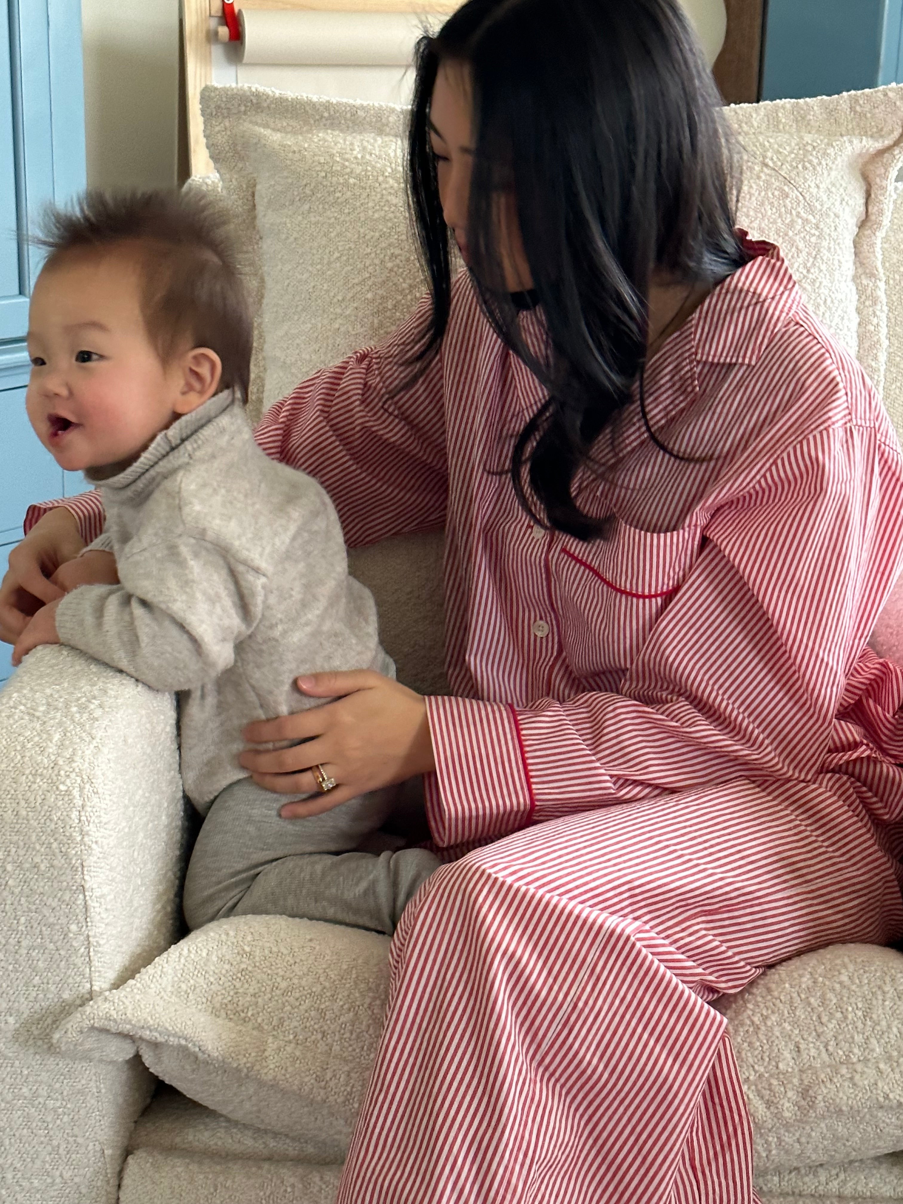 Flynn – Gliding Swivel Nursery Recliner - High Performance Bouclé Oyster