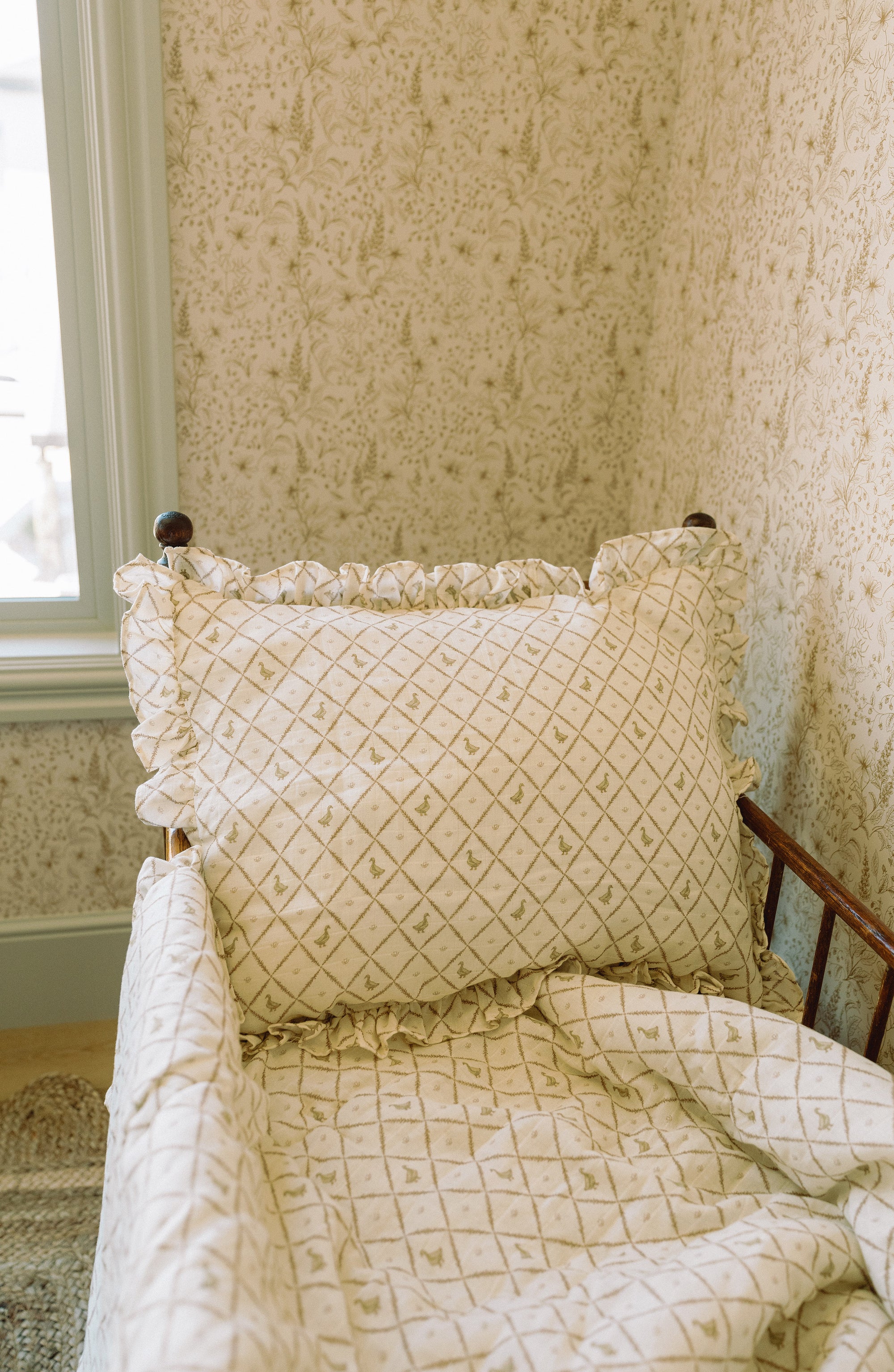 'Duck' - Premium Muslin Crib Quilt & Sham