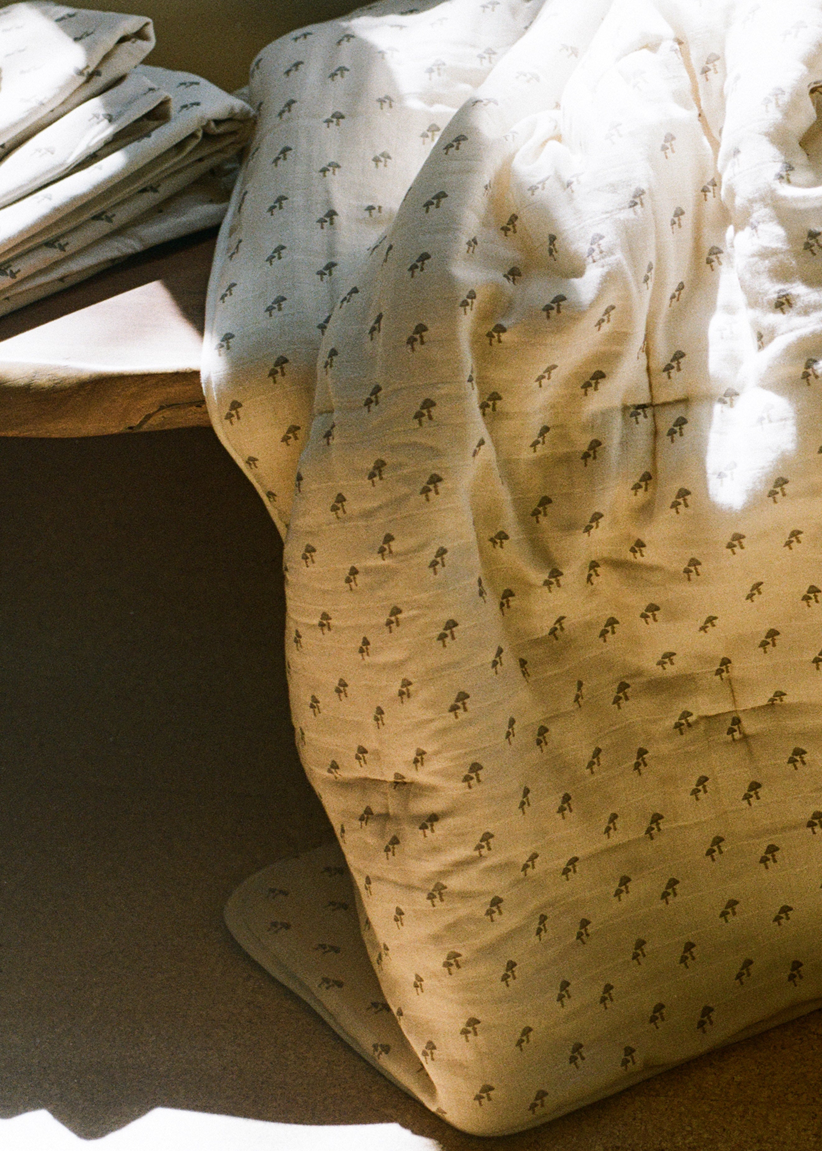 Mushroom - Premium Muslin Crib Quilt & Sham Set