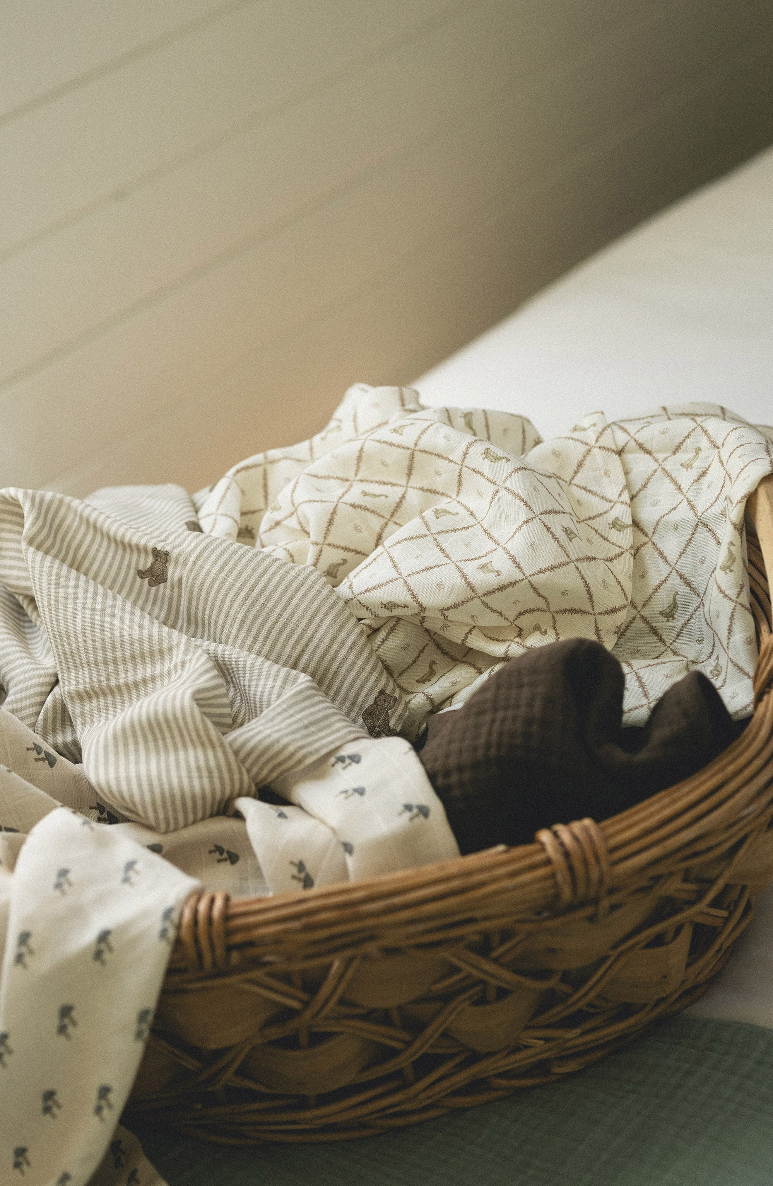 'Bear' & 'Duck' - Muslin Swaddle Blanket Set