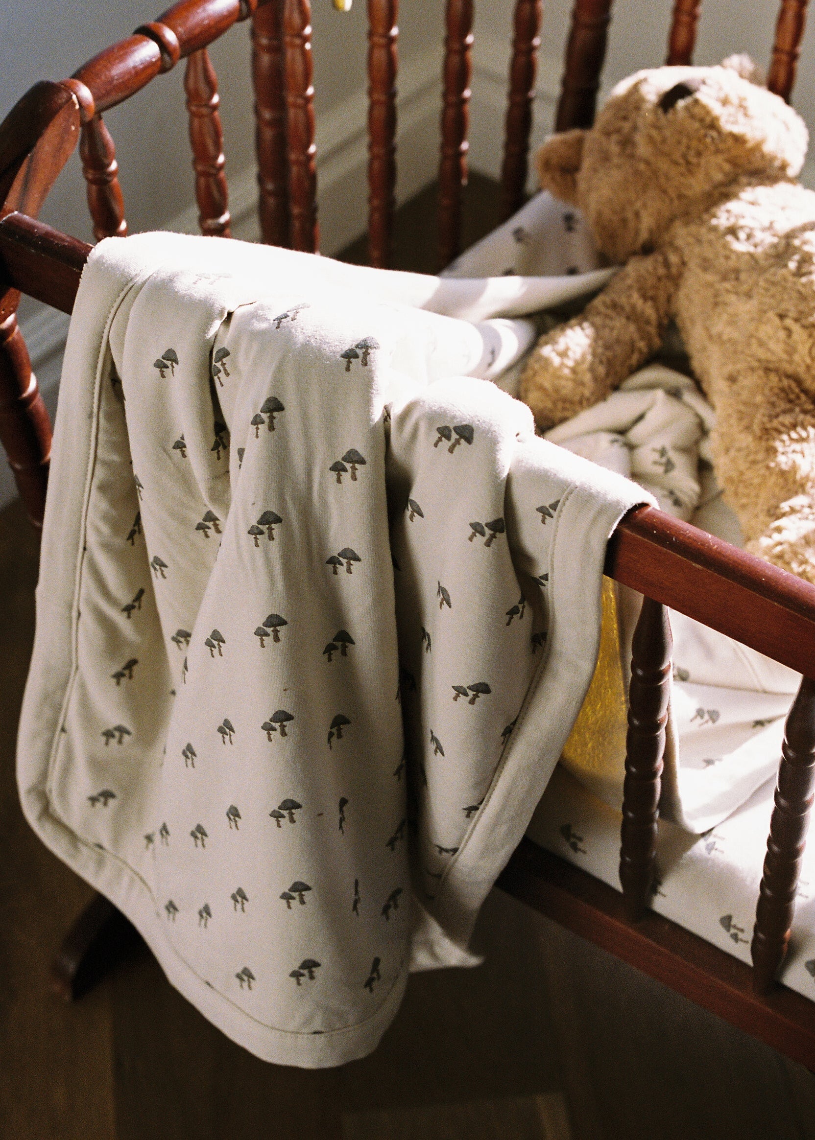 Mushroom Nursery - Cuddle Blanket