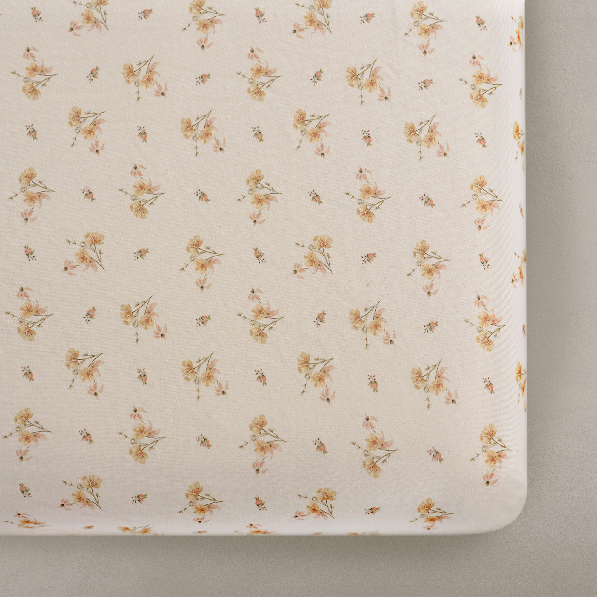 &#39;Dainty Floral&#39; - Crib Sheet