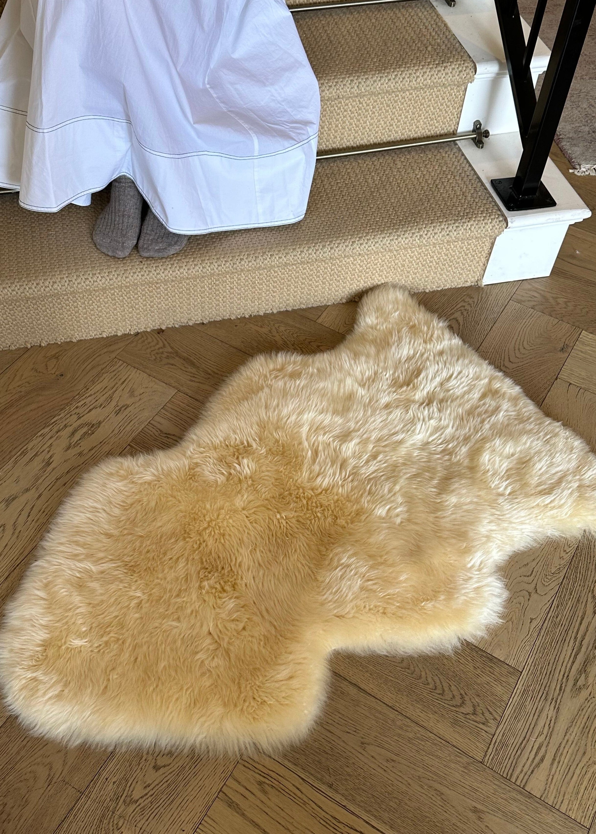 Real Fur Rug - Highland Hide Cream