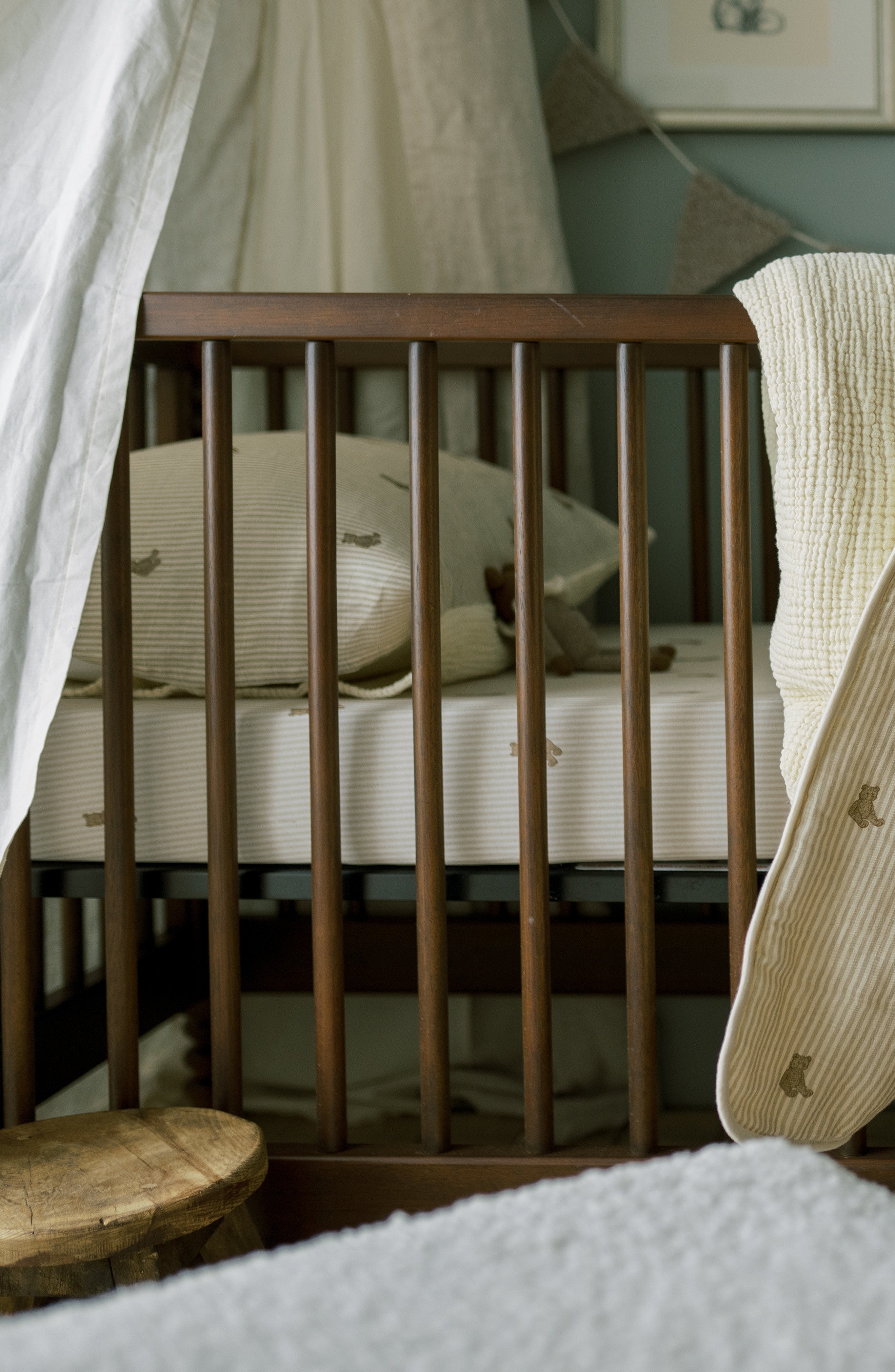 'Bear' - Premium Muslin Crib Quilt & Sham