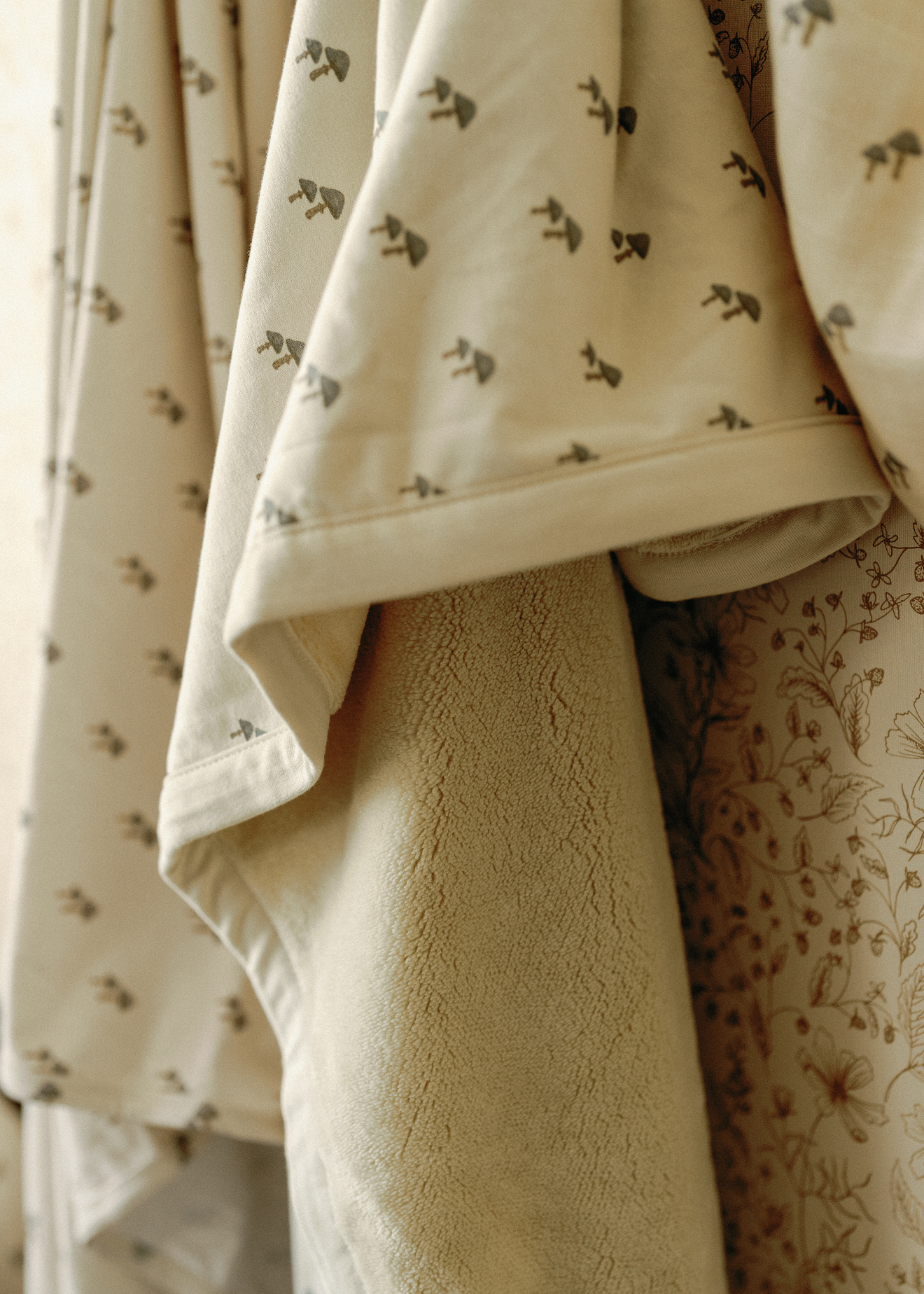 Mushroom Nursery - Cuddle Blanket
