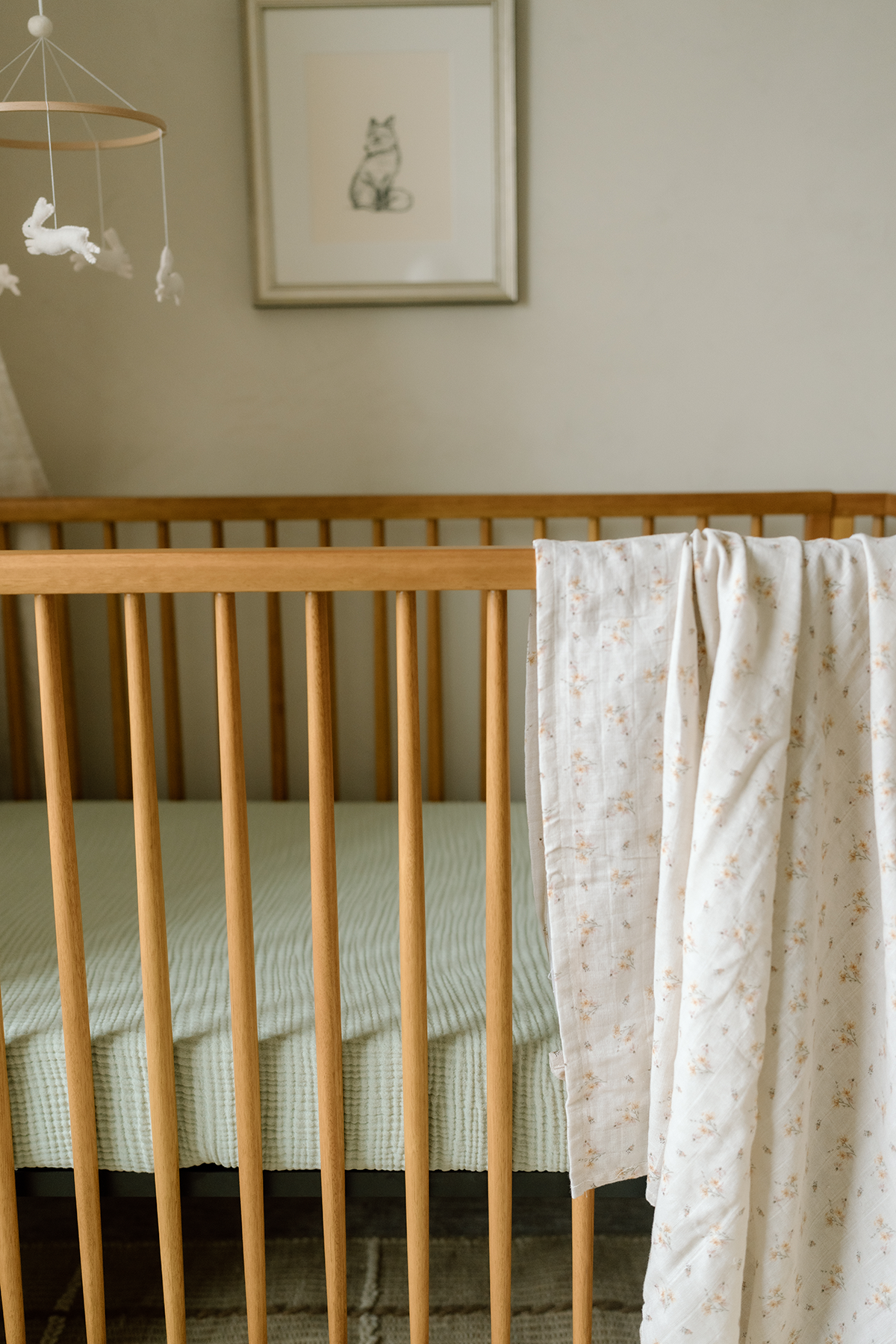 &#39;Sea Moss&#39; Sage Green - Premium Muslin Crib Sheet