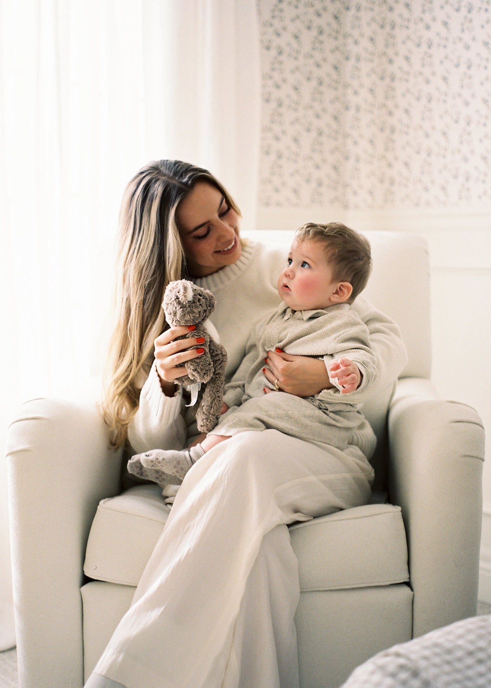 Teddy Gliding Swivel Nursery Recliner