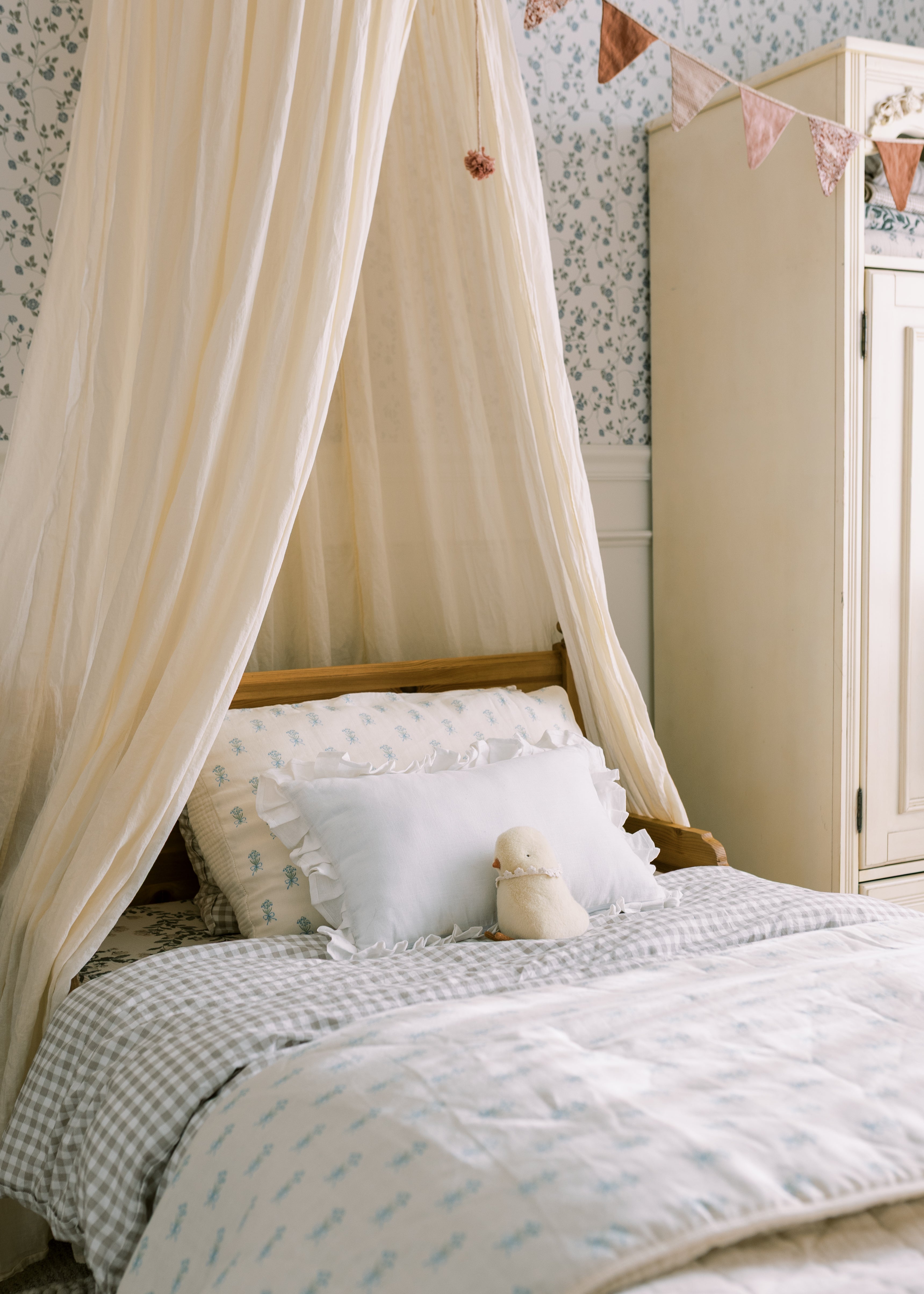 Lily of the Valley - Premium Muslin Crib Quilt & Sham Set