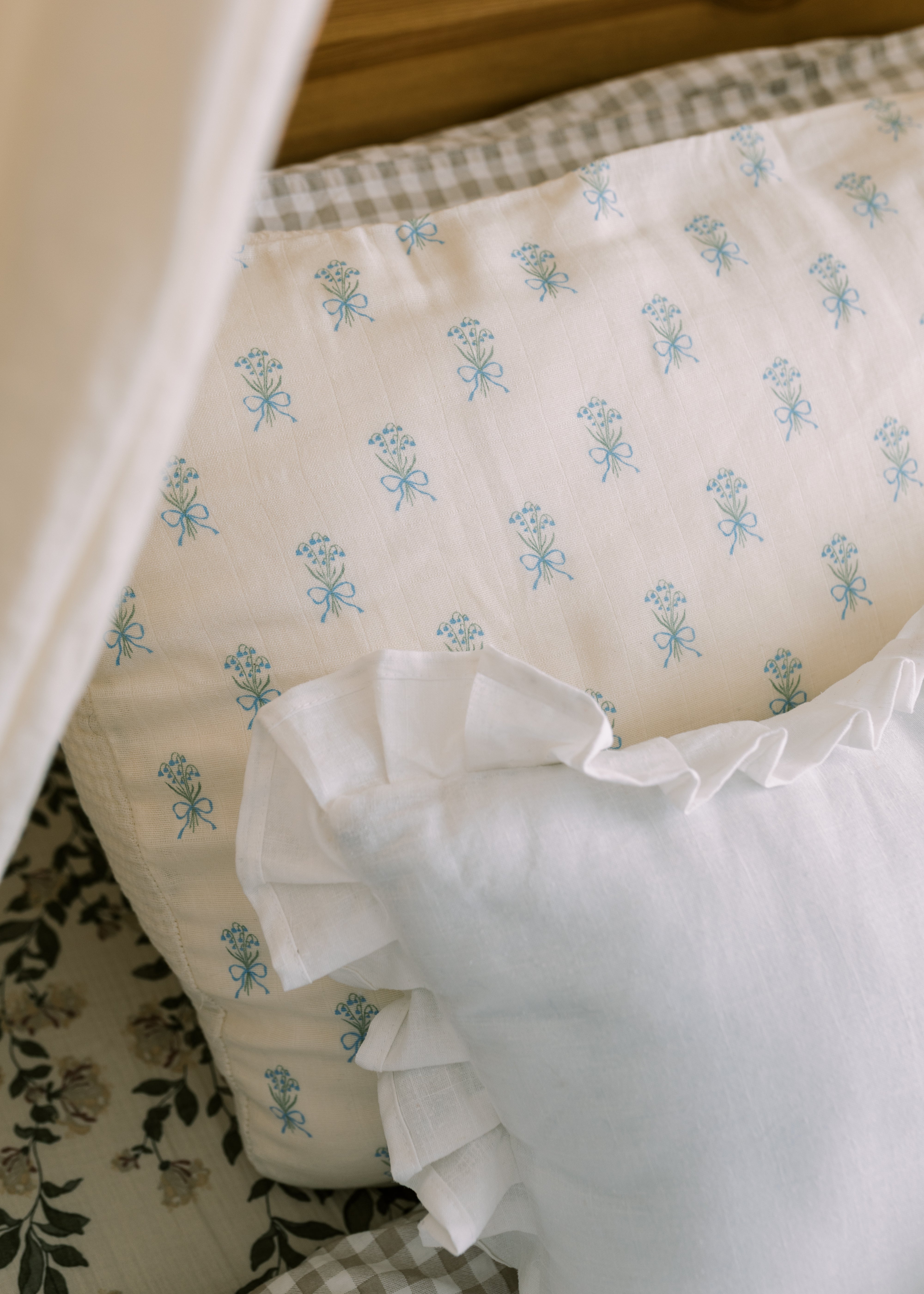 Lily of the Valley - Premium Muslin Crib Quilt & Sham Set - IMPERFECT