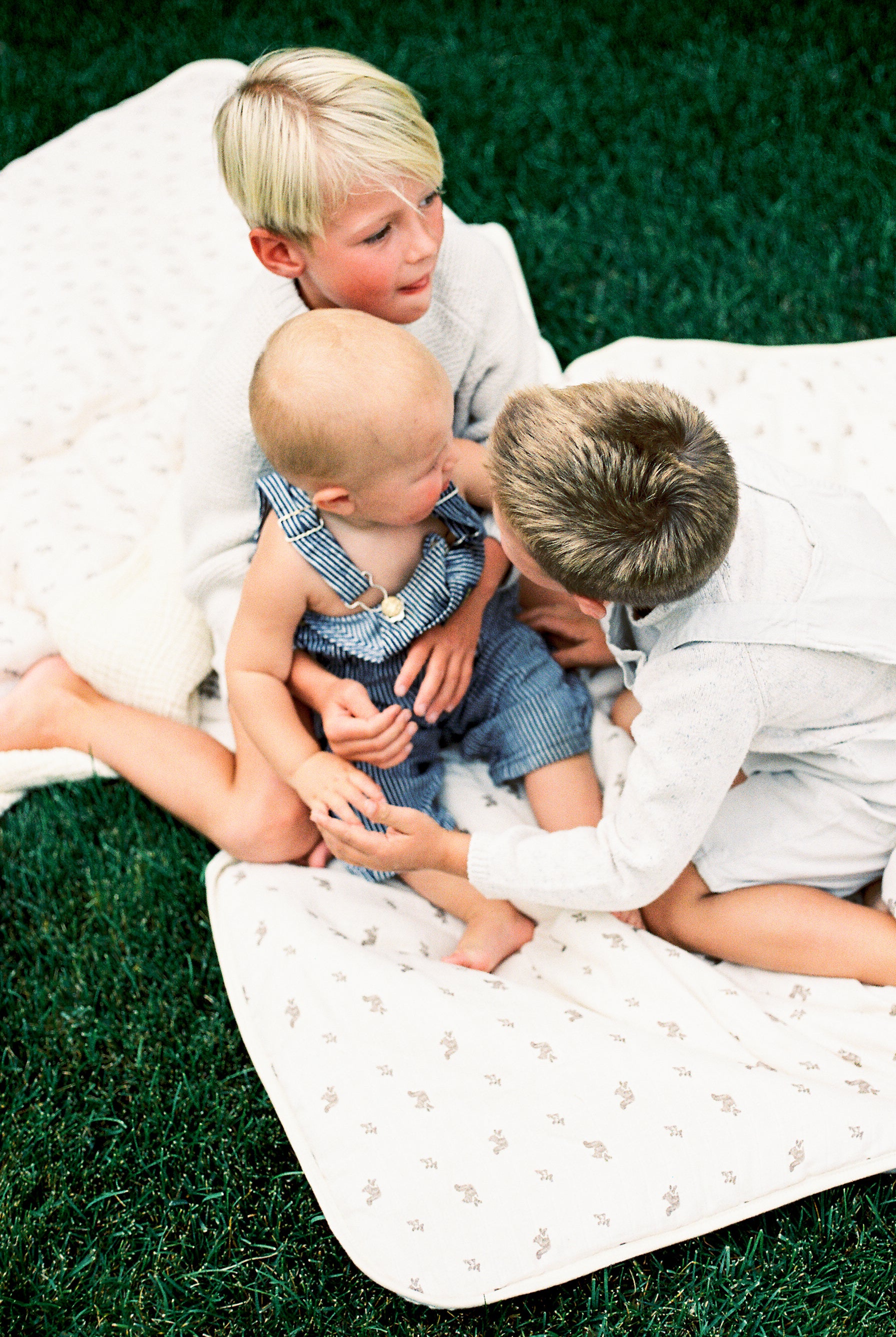 &#39;Squirrel&#39; - Premium Muslin Crib Quilt &amp; Sham