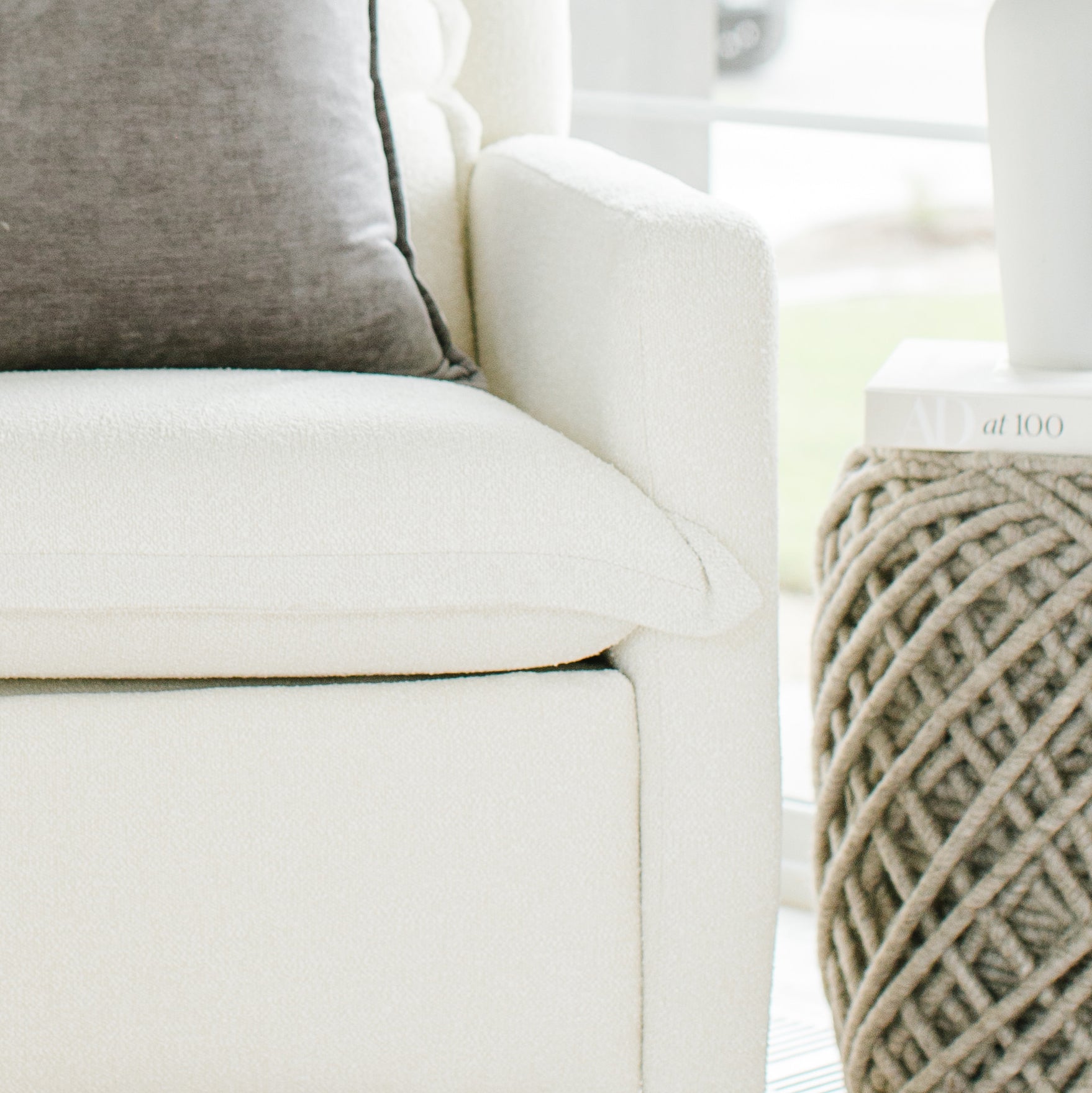 HIGH PERFORMANCE TWEED SNOW BOUCLÉ SWATCH