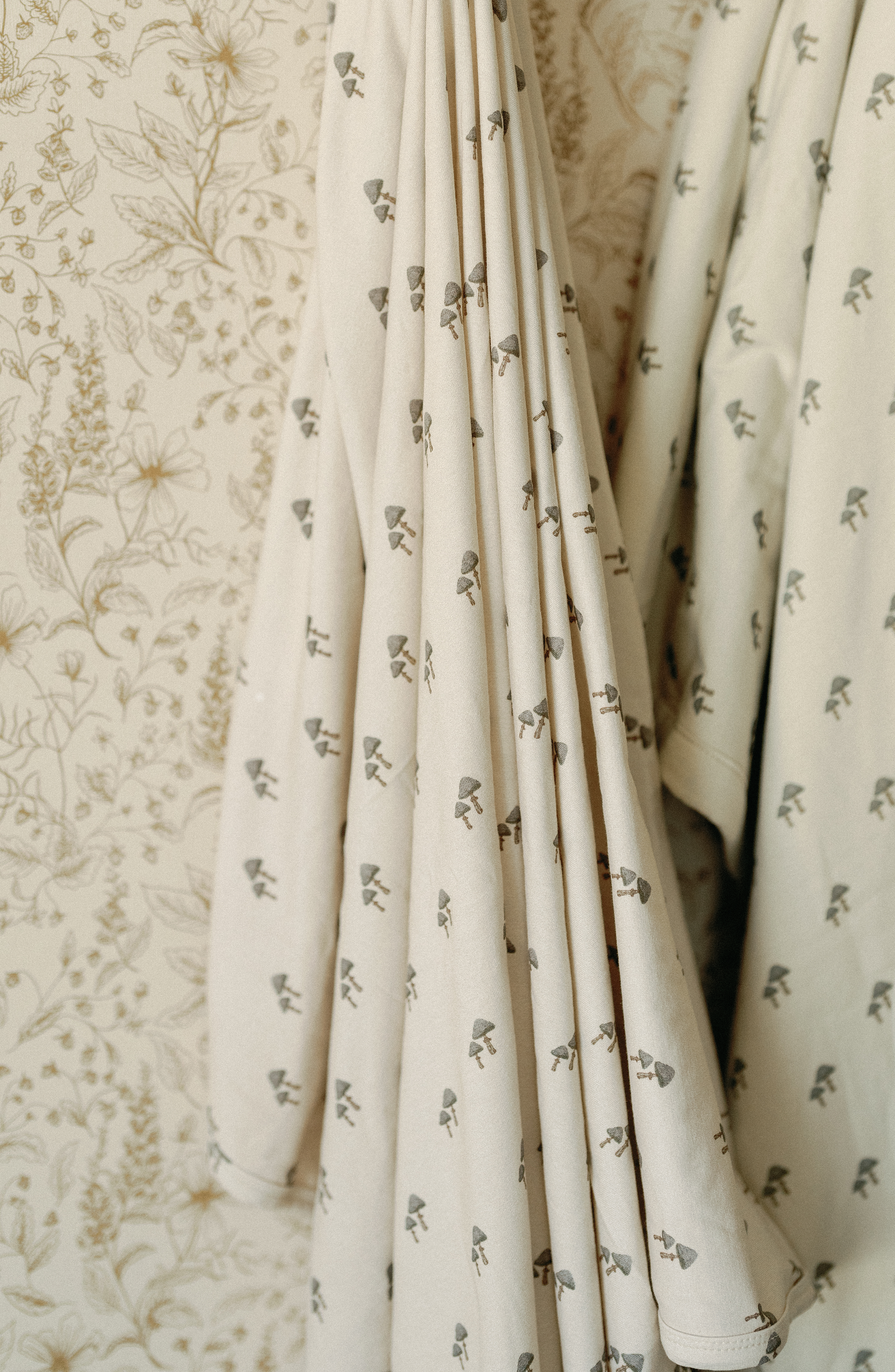 'Squirrel' & 'Mushroom' - Jersey Swaddle Blanket Set