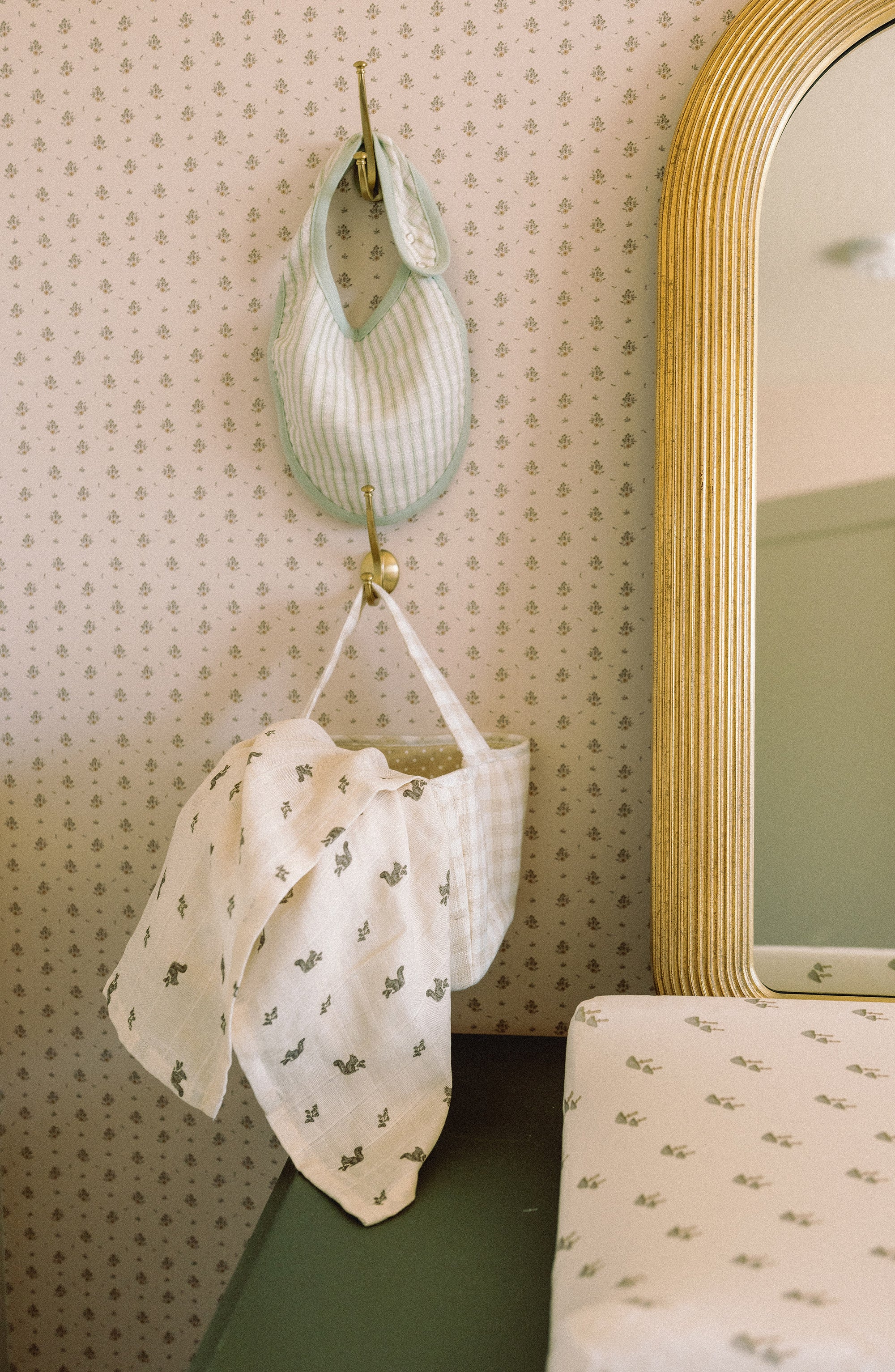 &#39;Squirrel&#39; &amp; &#39;Mushroom&#39; - Muslin Swaddle Blanket Set